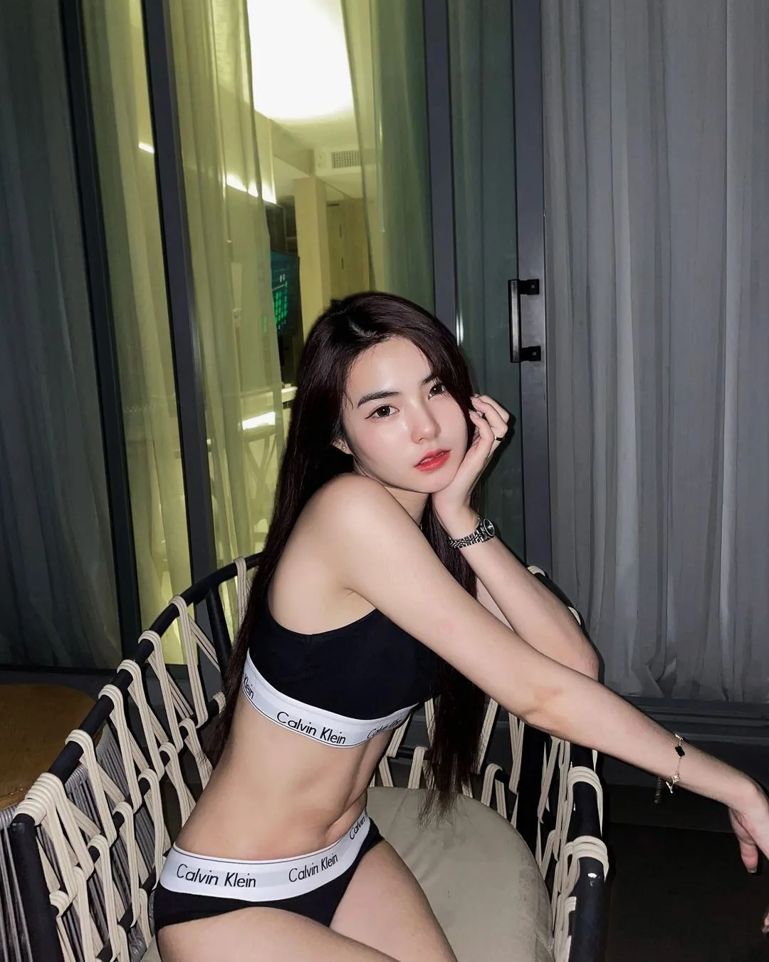 Hayoon escort London